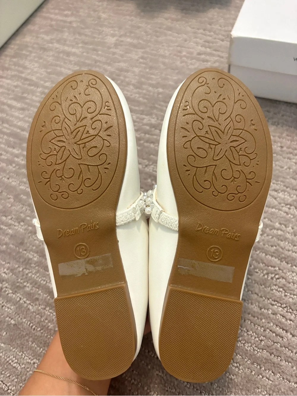 Dream Pairs Girls Pearl-Embellished White Mary Jane Flats